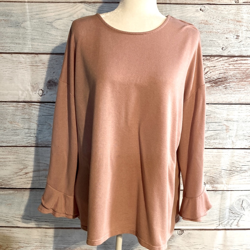 2X dusty pink long sleeve crew neck top by Como Vintage. Excellent condi…